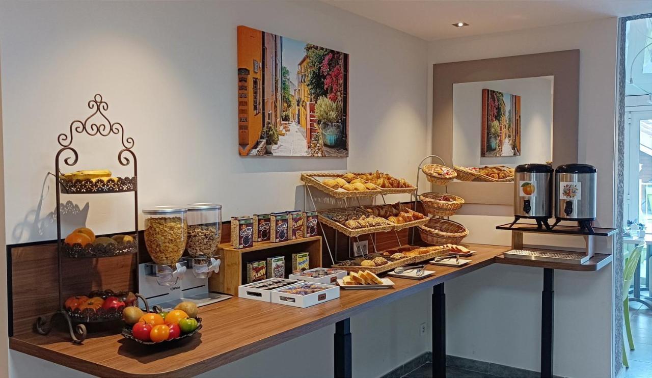 Hotel Le Majestic Canet Plage Екстериор снимка