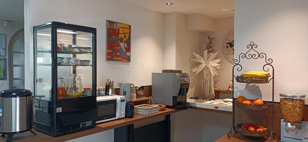 Hotel Le Majestic Canet Plage Екстериор снимка