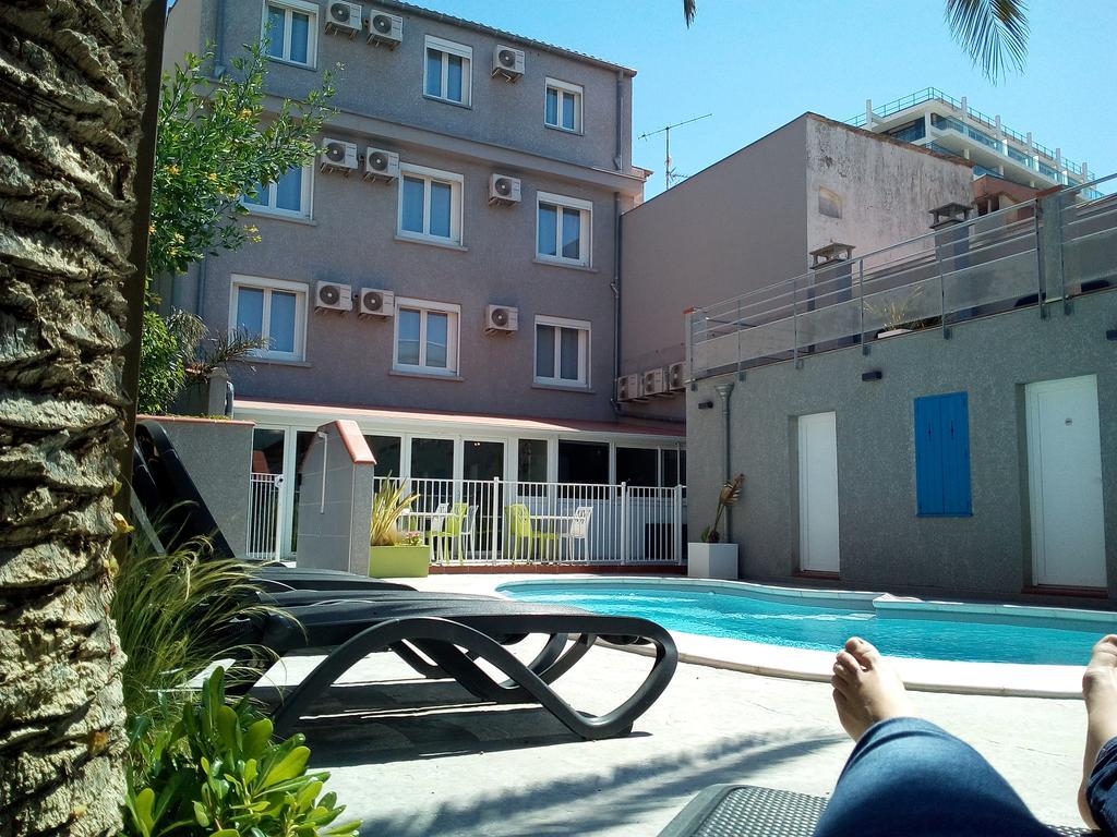 Hotel Le Majestic Canet Plage Екстериор снимка